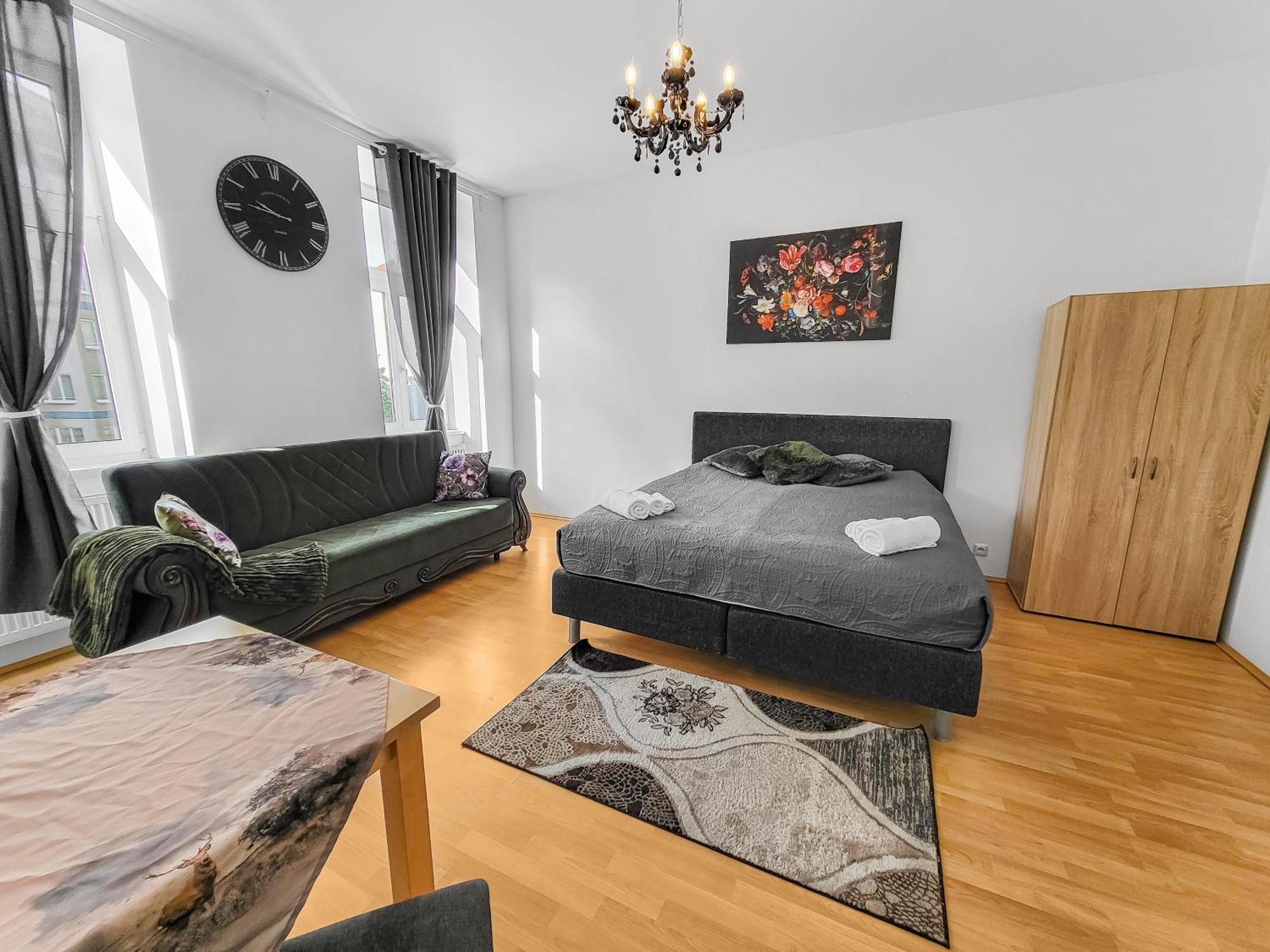 Elegant Three-Bedroom Suite Wien Exterior foto