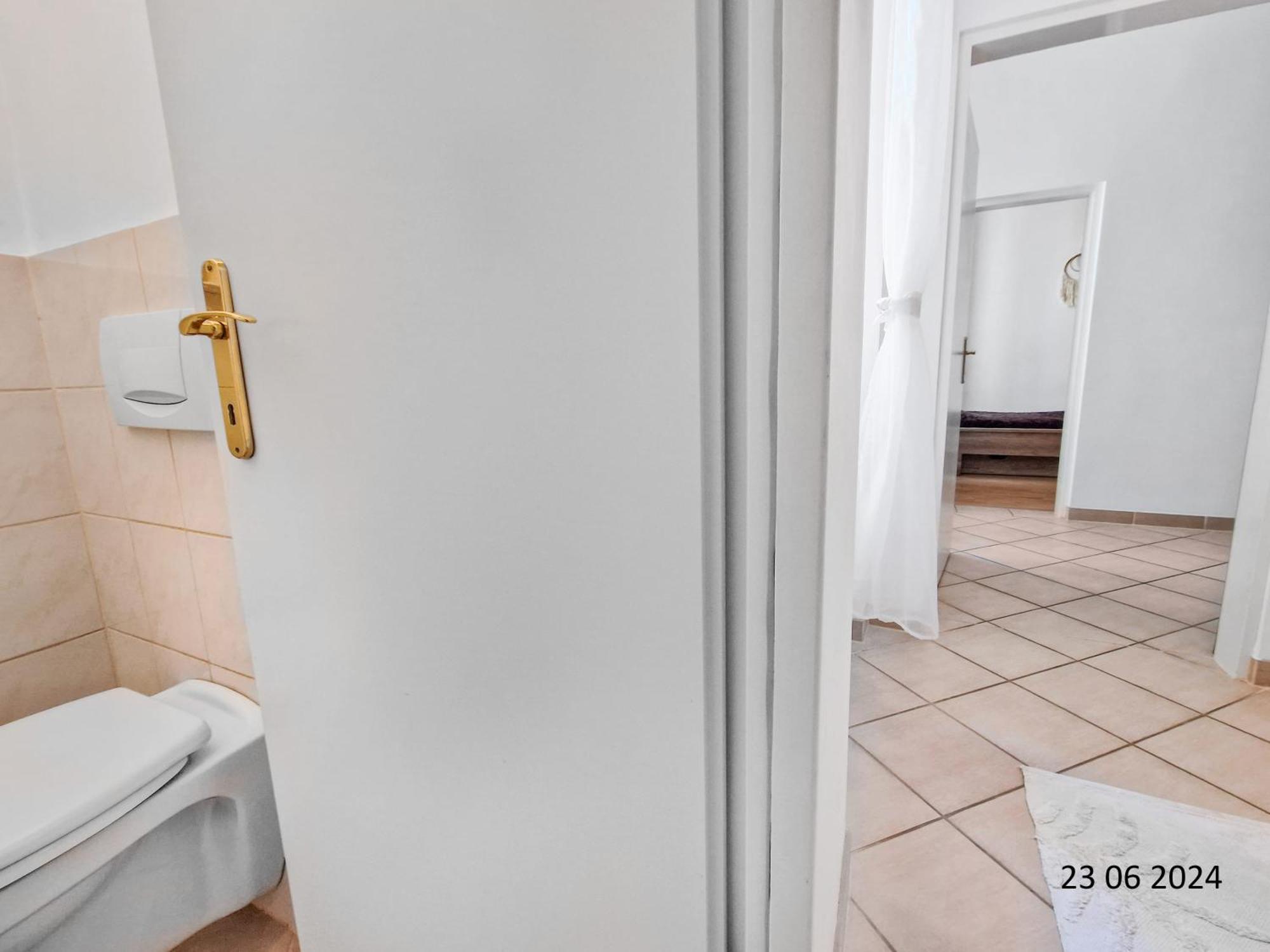 Elegant Three-Bedroom Suite Wien Exterior foto