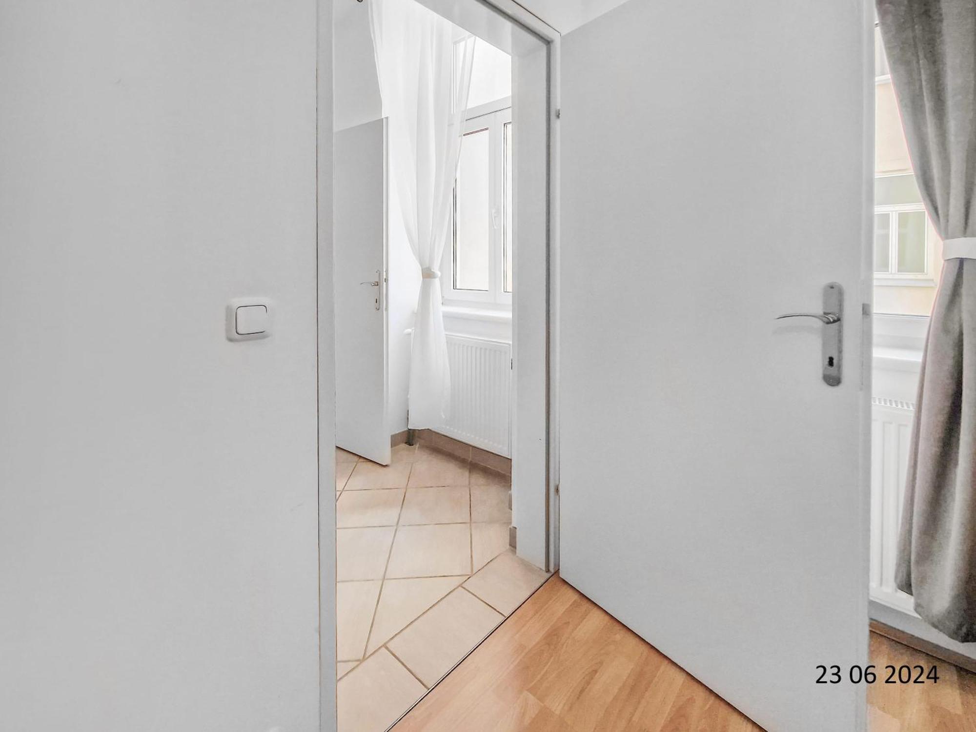 Elegant Three-Bedroom Suite Wien Exterior foto