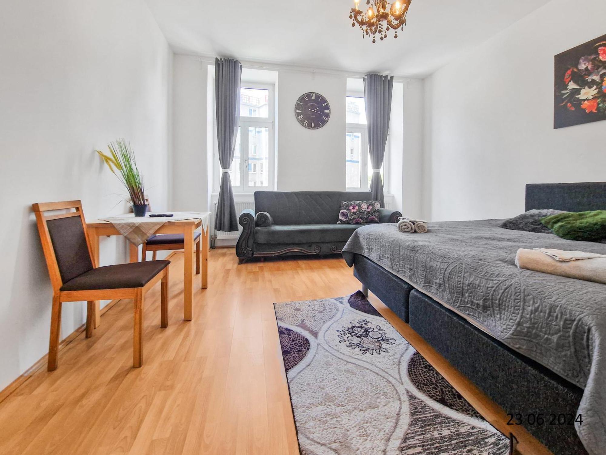 Elegant Three-Bedroom Suite Wien Exterior foto