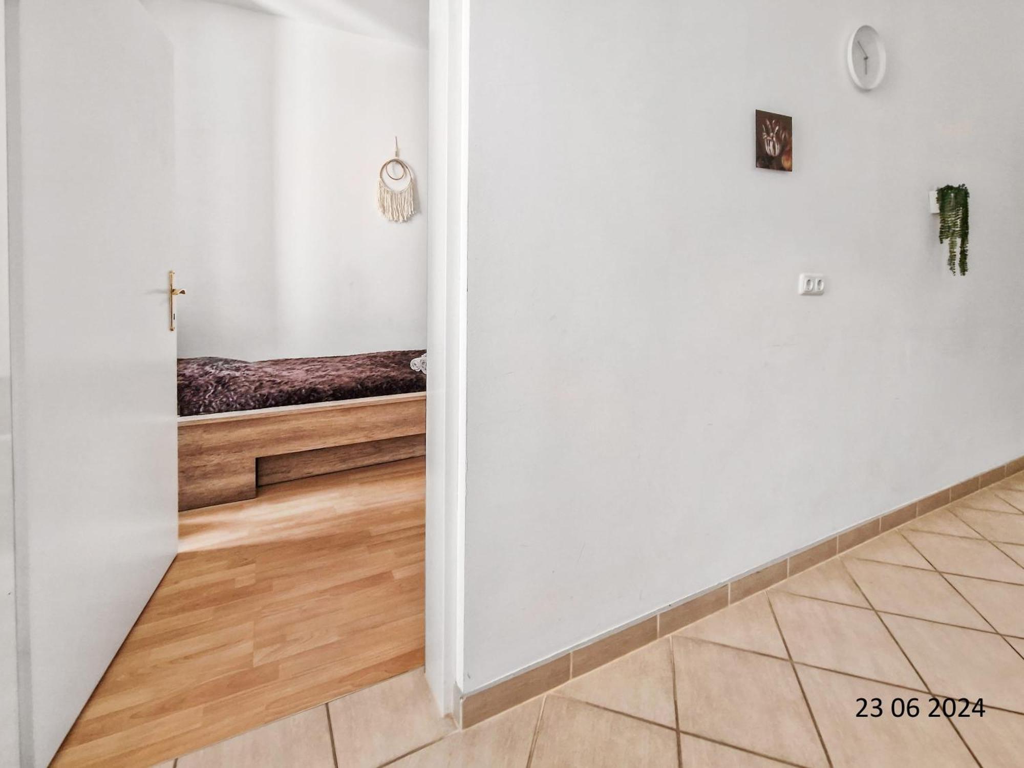 Elegant Three-Bedroom Suite Wien Exterior foto