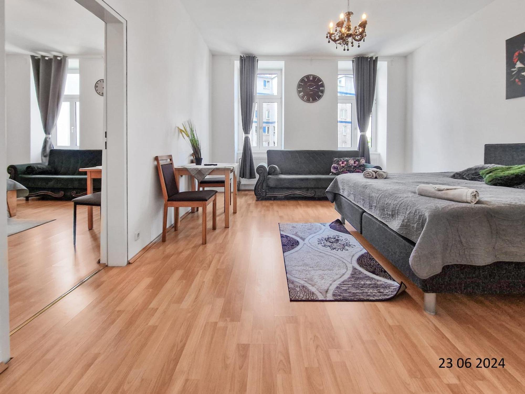 Elegant Three-Bedroom Suite Wien Exterior foto